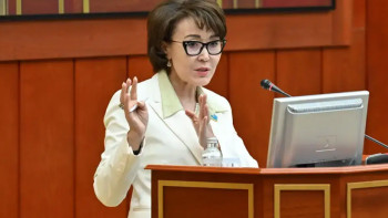 Фотография к новости: Үнзила Шапақ: Қазақстанда жаңа партиялар көбеюі мүмкін