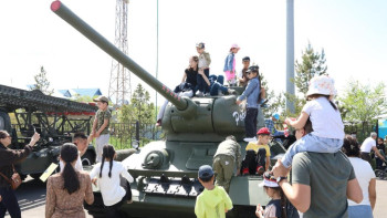 Фотография к новости: Елордада Жеңіс күні майдан жылдарының көрінісі сахналанды
