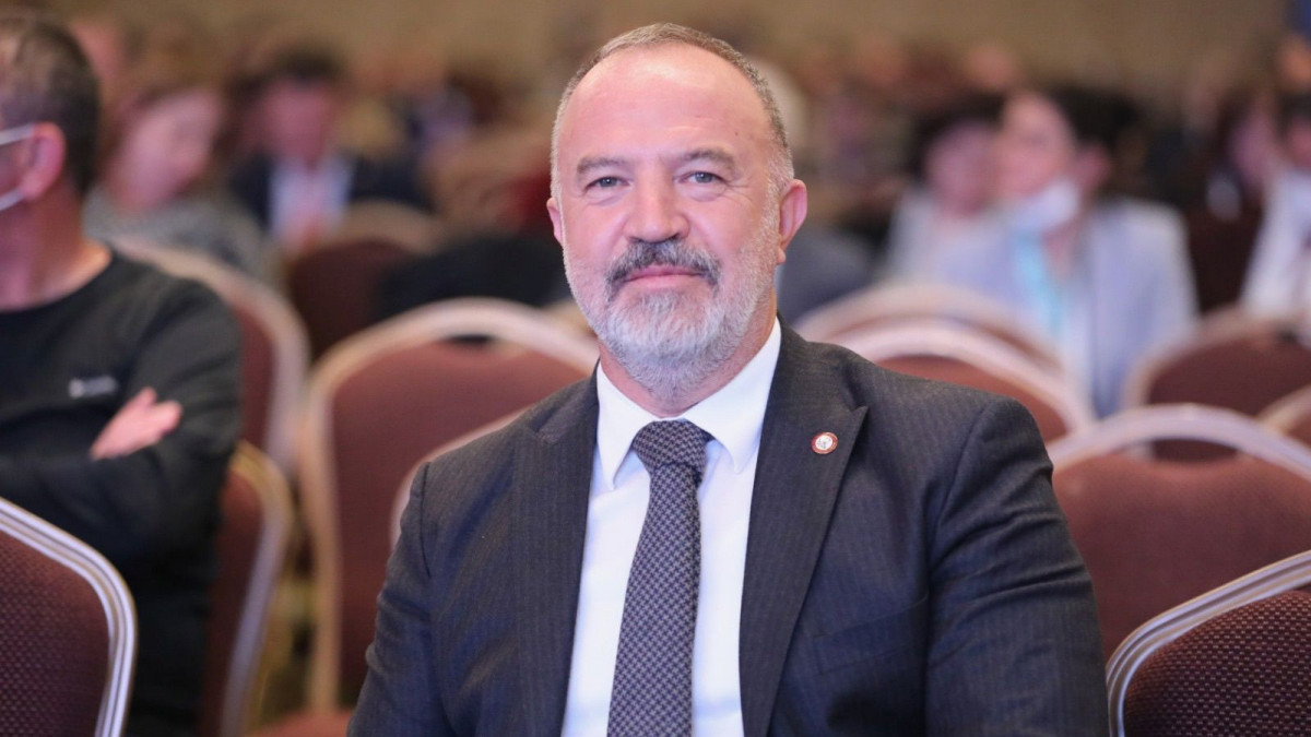  кейіпкердің мұрағатынан