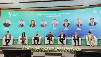 Фотография к новости: Астанада жаңа Салық кодексін талқылаған көшпелі отырыс өтті