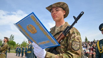 Фотография к новости: Қарулы күштердің 4500-ден астам жауынгері Отанға адал қызмет етуге ант берді