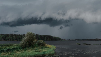 Фотография к новости: Дүйсенбіде 16 өңірде дауылды ескерту жарияланды