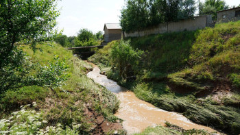 Фотография к новости: Түркістан облысында жауын-шашыннан кейін ауылды су басты