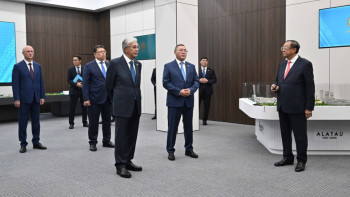 Фотография к новости: Тоқаев Алатау қаласының даму барысымен танысты