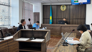 Фотография к новости: "Жүргізуші ештеңе айта алмады": Алматыдағы жол апатына алғаш жеткен полицейден жауап алынды