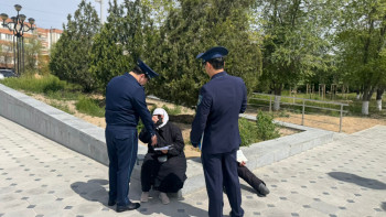 Фотография к новости: Биыл Қазақстанда бет-жүзін тұмшалаған 21 адамға ескерту берілген