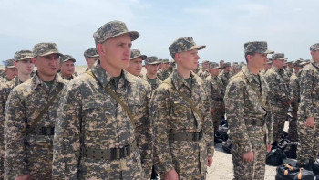 Фотография к новости: Әскери міндеттілер алғаш рет дрон басқаруды үйреніп жатыр