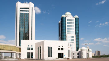 Фотография к новости: Парламент Палаталарының бірлескен отырысы өтеді: Қошанов Өкімге қол қойды