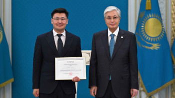 Фотография к новости: BAQ.KZ тілшісі Олжас Адай Президент грантының иегері атанды