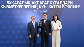 Фотография к новости: Qazcontent операторы Президент атынан пәтер алды
