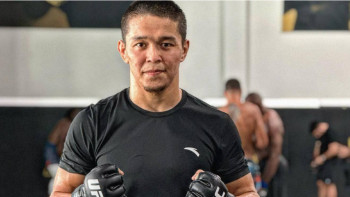 Фотография к новости: Асу Алмабаев UFC турнирінде жарқын жеңіске жетті