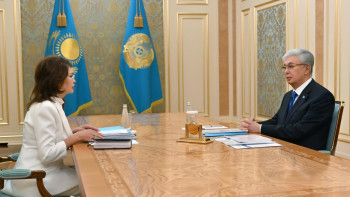 Фотография к новости: Тоқаев Аида Балаеваға мәдениет, ақпарат және әлеуметтік саясатты күшейту жөнінде тапсырма берді