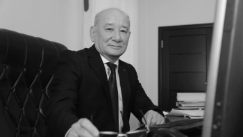 Фотография к новости: Жазушы, журналист Жанұзақ Аязбеков дүниеден өтті