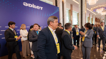 Фотография к новости: Астанада «Әділет» партиясының кезектен тыс III съезі басталды