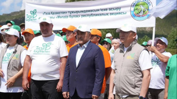 Фотография к новости: «Мөлдір бұлақ» экологиялық акциясының екінші кезеңі басталды