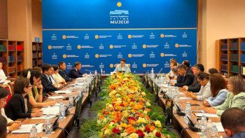 Фотография к новости: «Рәміздер рухы – Конституция күші»: Мемлекеттік рәміздерге қатысты жаңа ережелер түсіндірілді