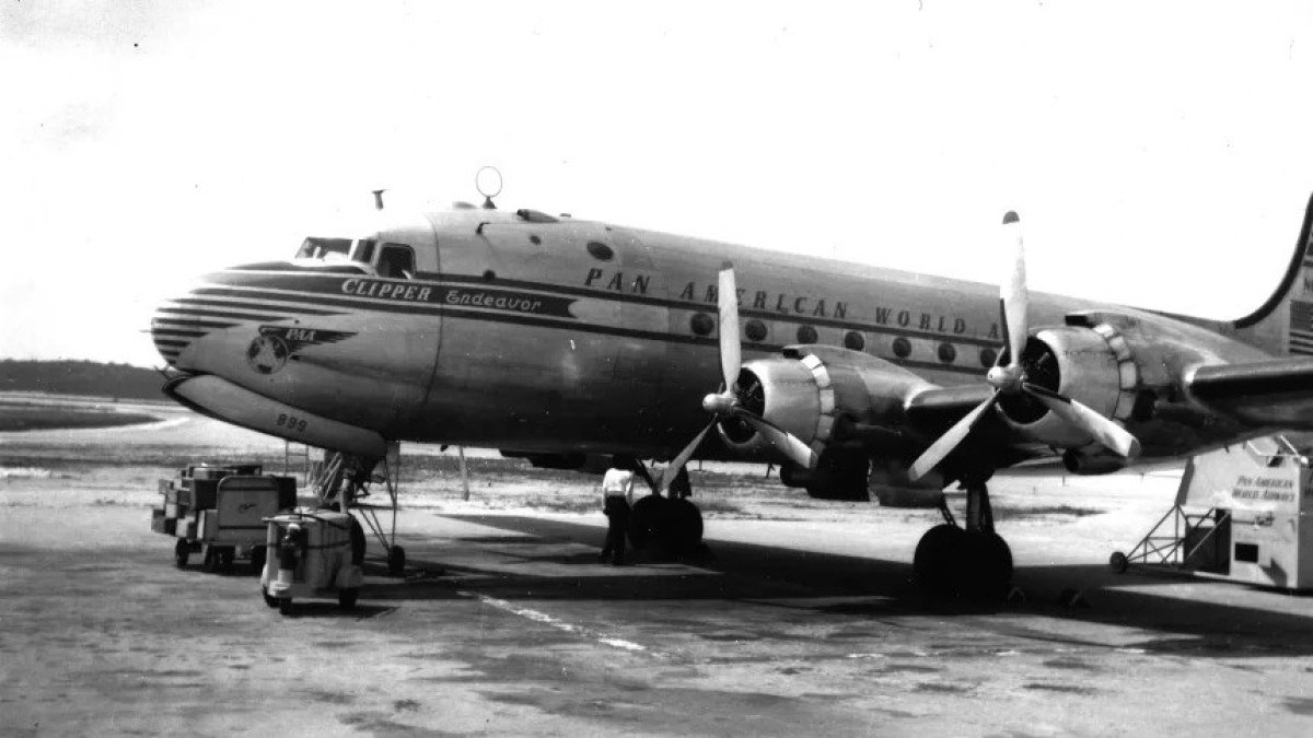  Clipper Endeavor ұшағының мұрағаттық фотосы. panam.org