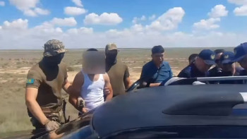 Фотография к новости: Атырауда дүкен кассасынан 2,5 миллион теңге ұрлаған күдікті ұсталды