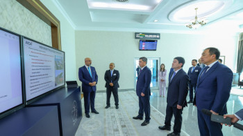 Фотография к новости: Олжас Бектенов: Маңғыстау Қазақстанның негізгі көлік торабына айналуы тиіс