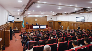 Фотография к новости: Еңбек инспекторлары алты айда 4 мыңнан астам заң бұзушылықты анықтады