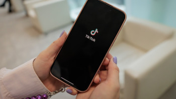 Фотография к новости: Еурокомиссия TikTok-ты балалардың қауіпсіздік талаптарын бұзды деп айыптады
