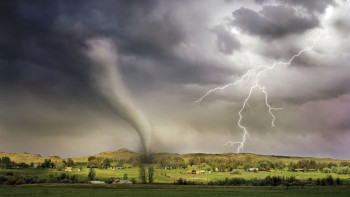 Фотография к новости: 28 шілдеде Қазақстанның барлық өңірінде дауылды ескерту жарияланды