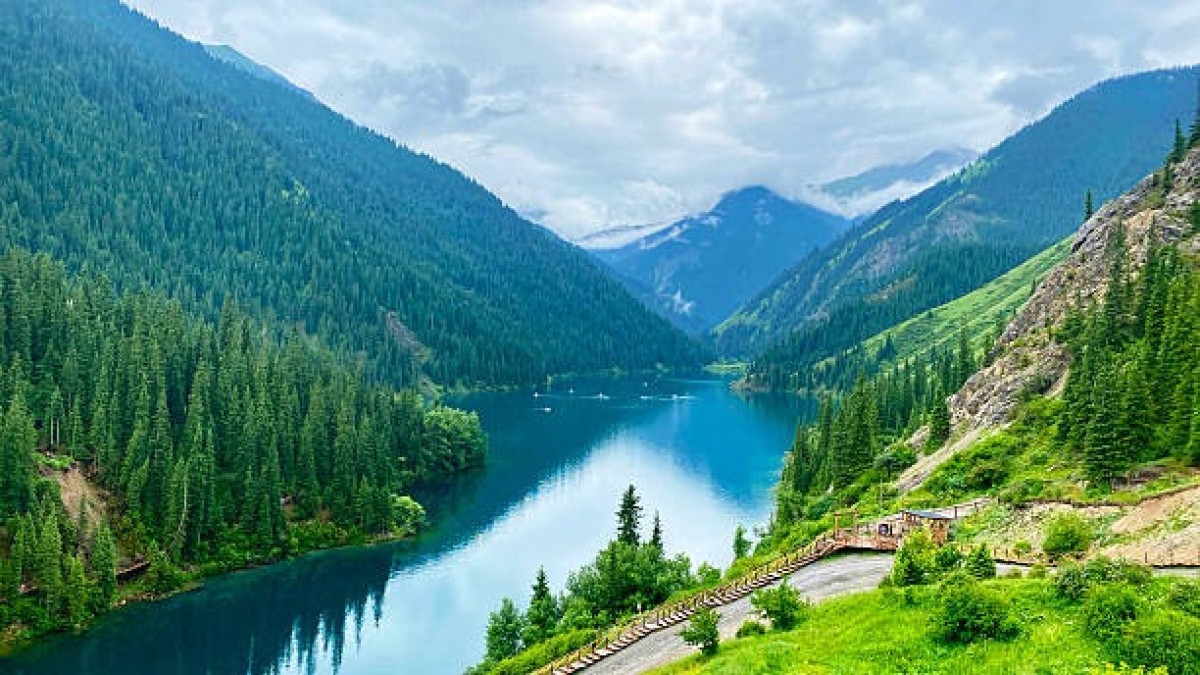  istockphoto.com
