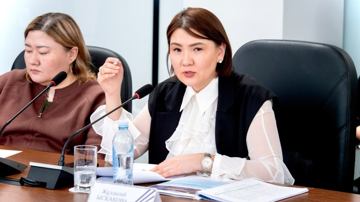  Кейіпкердің жеке мұрағатынан