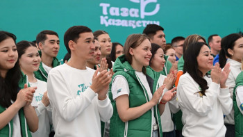 Фотография к новости: «Таза Қазақстанға» 1 миллионнан астам жас қатысты 