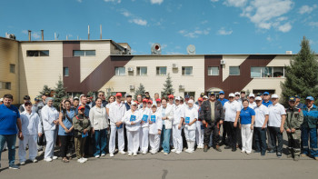 Фотография к новости: «Ақ жол» Павлодар облысындағы еңбек ұжымдарына сайлауалды бағдарламасының ұсыныстарын таныстырды