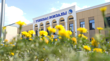 Фотография к новости: Түркістан облысындағы «Түлкібас» теміржол вокзалы қайта жаңғыртылды