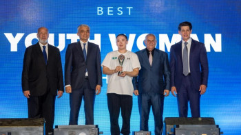 Фотография к новости: Қазақстан құрамасы ауыр атлетикадан Азия чемпионатында қалай өнер көрсетті?