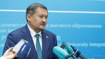 Фотография к новости: ЖОО-ларда оқу мерзімі қысқарады – Саясат Нұрбек