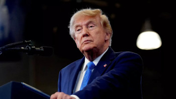Фотография к новости: Трамптың рейтингі 33%-ға дейін төмендеді