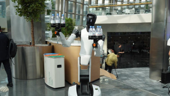 Фотография к новости: QAZBOT ROBOTICS FORUM-2026: Астанада роботтар «Қара жорға» биін биледі