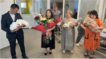 Фотография к новости: Павлодарда үшем дүниеге келді