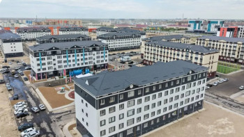 Фотография к новости: Қызылордада баспана кезегіндегі тұрғындарға 90 пәтердің кілті табысталды