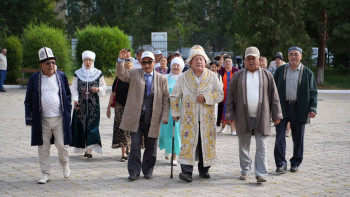 Фотография к новости: Бір көше – бір таңдау: Шеңгелдіде 100-ден астам тұрғын таңертең бірге дауыс берді