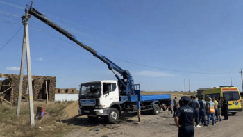 Фотография к новости: СҚО-да манипулятор жүргізушісін ток соғып, қаза тапты