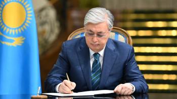 Фотография к новости: Президент мемлекеттік басқару жүйесін жетілдіруге бағытталған жарлыққа қол қойды