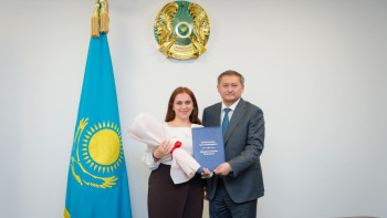 Фотография к новости: Президенттің тапсырмасы бойынша бес жас ғалым баспаналы болды