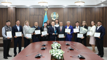 Фотография к новости: Тазы күніне орай кинология саласының өкілдері марапатталды