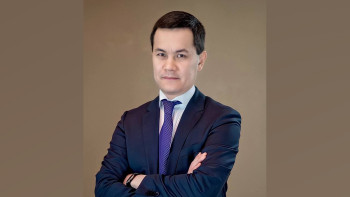 Фотография к новости: Мирас Дәуленов: «Бұрын білім іздеп шетелге кетсек, қазір әлемдік стандартты өзімізге тартып жатырмыз»