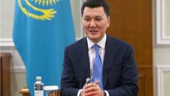 Фотография к новости: Ескерткіштер ұлттық бірегейлік пен ортақ құндылықтарды дәріптеуі керек – Ерлан Қарин