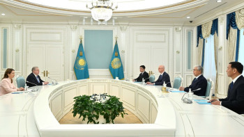 Фотография к новости: Тоқаев: Тіл адамдарды біріктіруге және өзара түсіністікке қызмет етуі тиіс