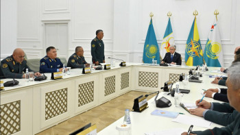 Фотография к новости: Қорғаныс министріне бірқатар кезек күттірмейтін міндет жүктелді