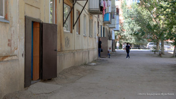 Фотография к новости: Павлодар облысында 800-ге жуық адам тұрғын үй кезегінен заңсыз шығарылды