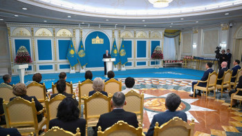 Фотография к новости: Президент ұстаздар үшін жасанды интеллектінің пайдасын айтты