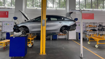Фотография к новости: ЖИ автокөлік өндірісіндегі ақаулар санын 39%-ға азайтты – Нағаспаев