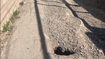 Фотография к новости: «Жедел жәрдемнің өзі әрең жетеді»: Алматының Наурызбай ауданындағы жол мәселесі тұрғындарды әбігерге салды